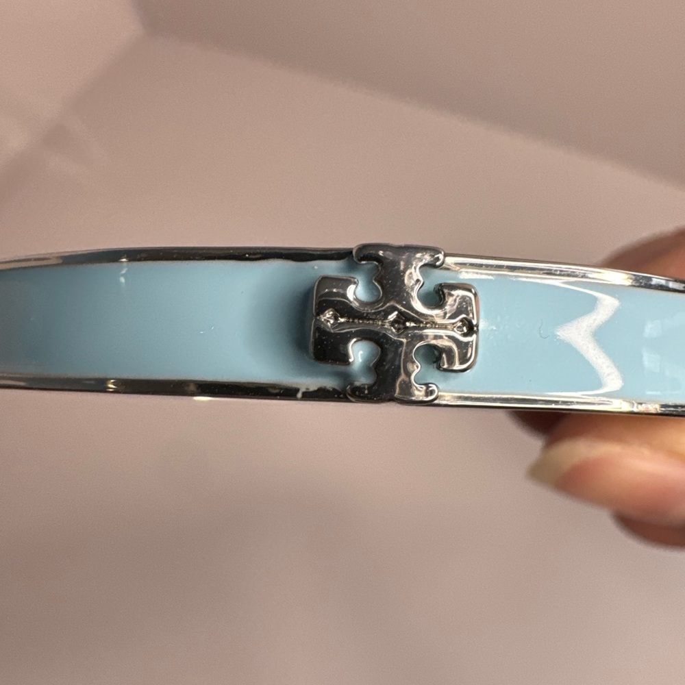 Tory Burch New Kira Blue Enamel Hinge Silver-Toned Bracelet - Picture 4 of 10